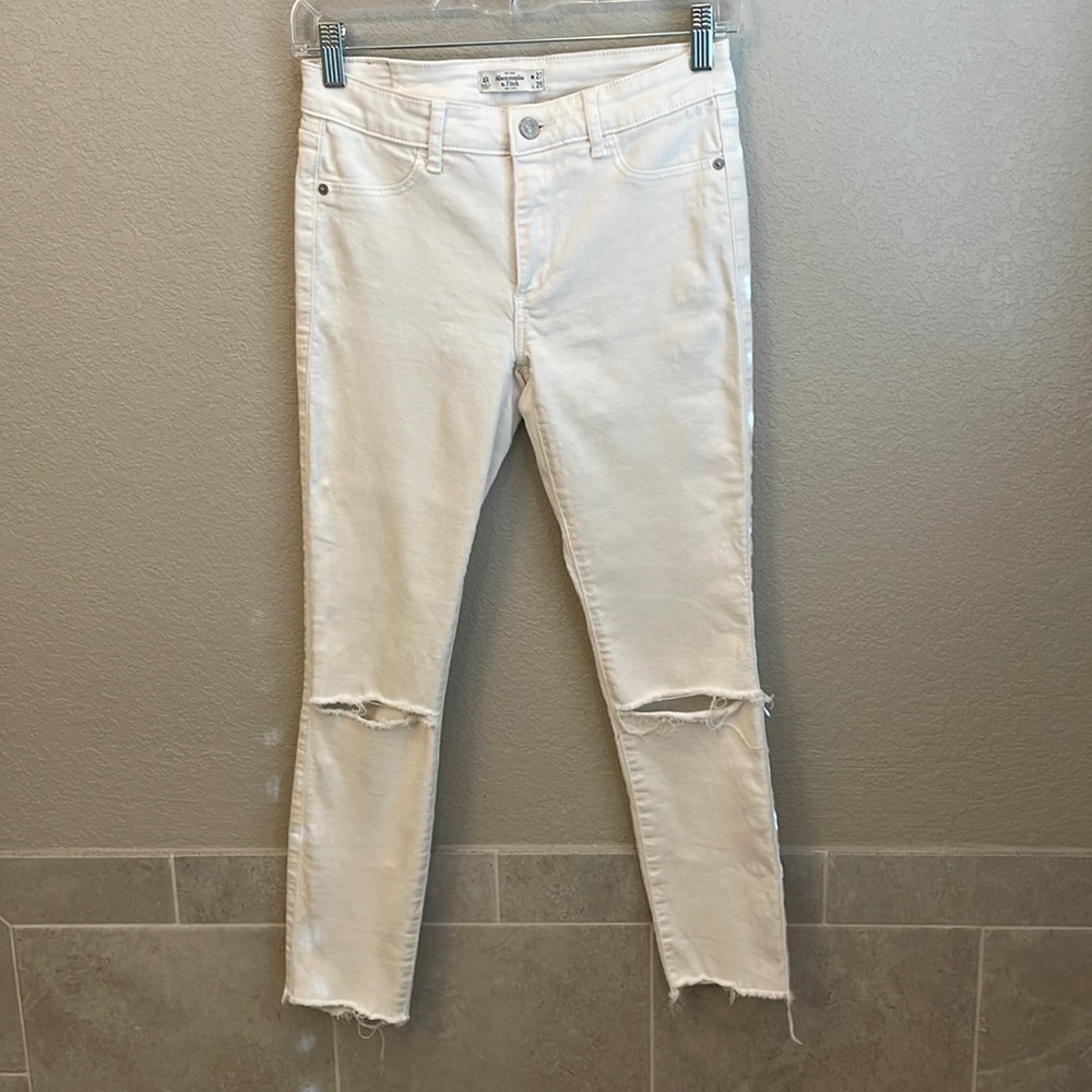 Abercrombie & Fitch Distressed White Skinny Jeans